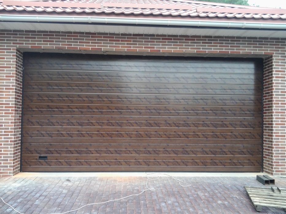 Ворота Алютех - Акція. Замір, встановлення, гарантія.