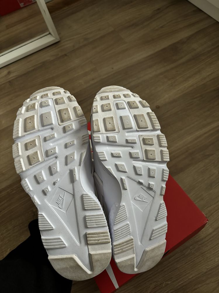 nike huarache biale NOWE