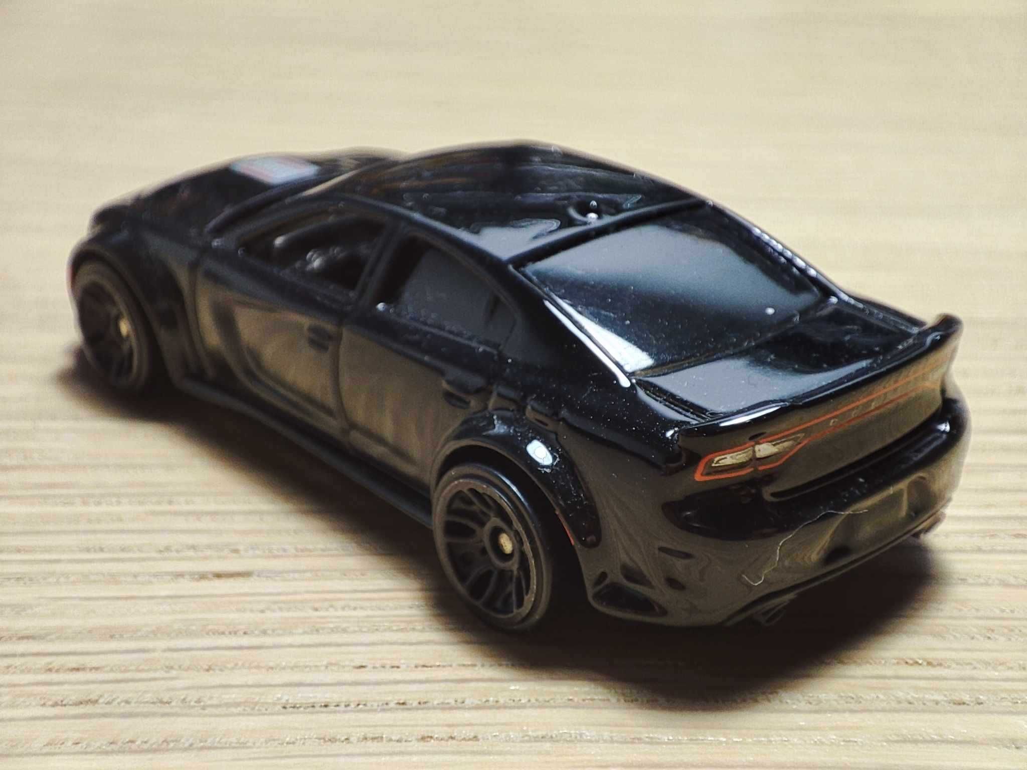 Hot wheels 2020 Dodge Charger Hellcat Fast & furious