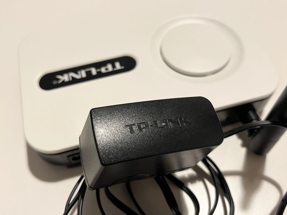 Router TP-LINK model: TL-WR340G