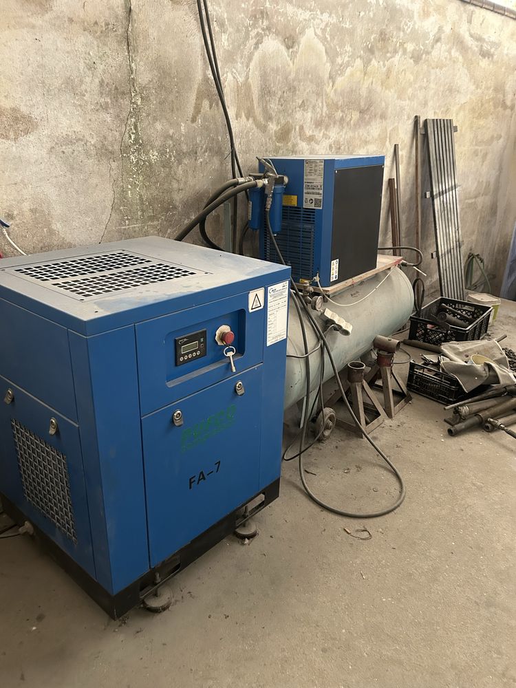 Compressor de parafuso