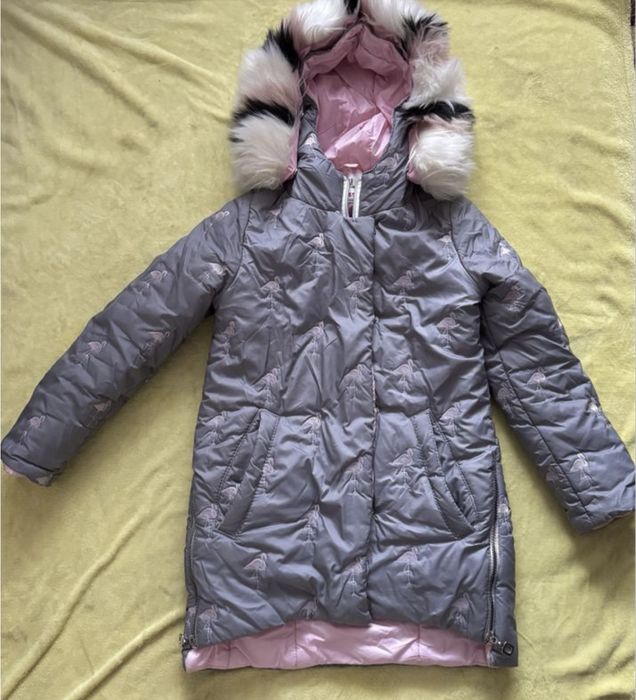 Пуховик для дівчинки