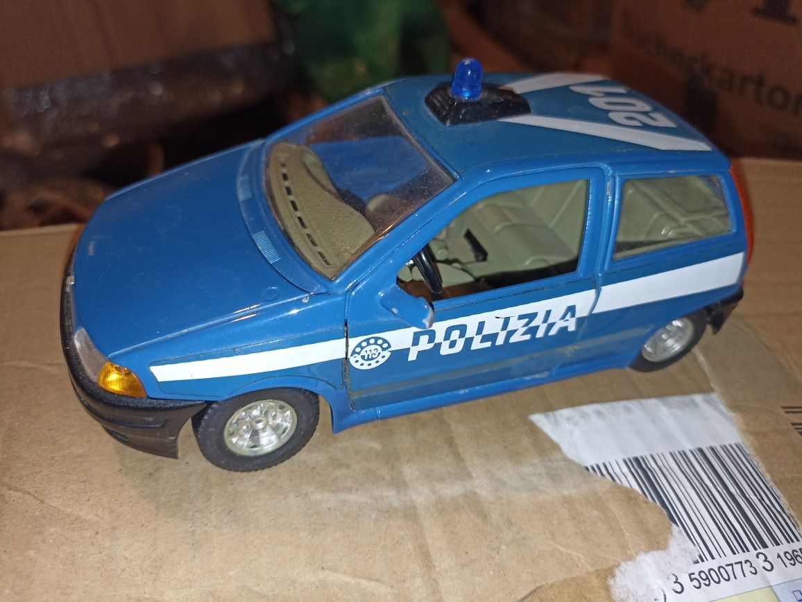 Stary vintage rzadki Model Fiat Punto I Położna Bburago 1:24