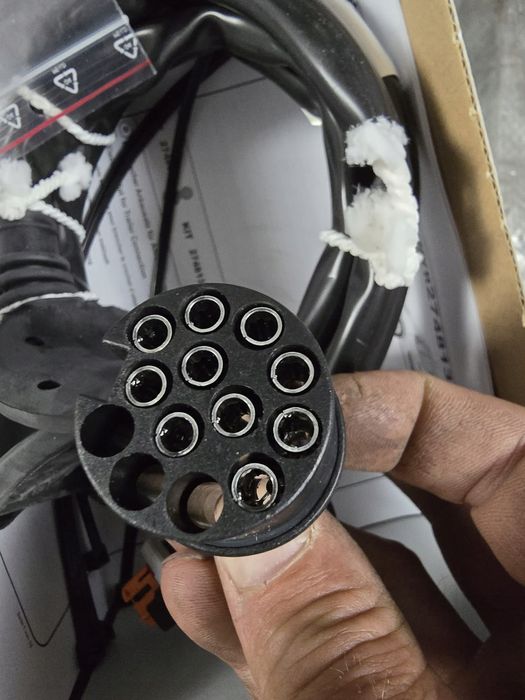 Wiązka haka holowniczego Rnault Master