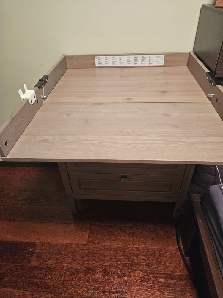 przewijak Ikea Sundvik komoda brąz drewno wygodny rozkladany