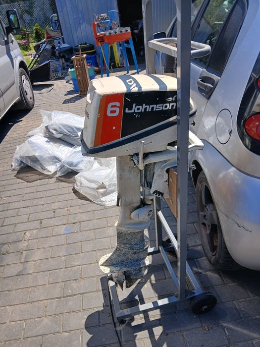 Silnik do Łodzi Johnson 6 koni drugi na czesci