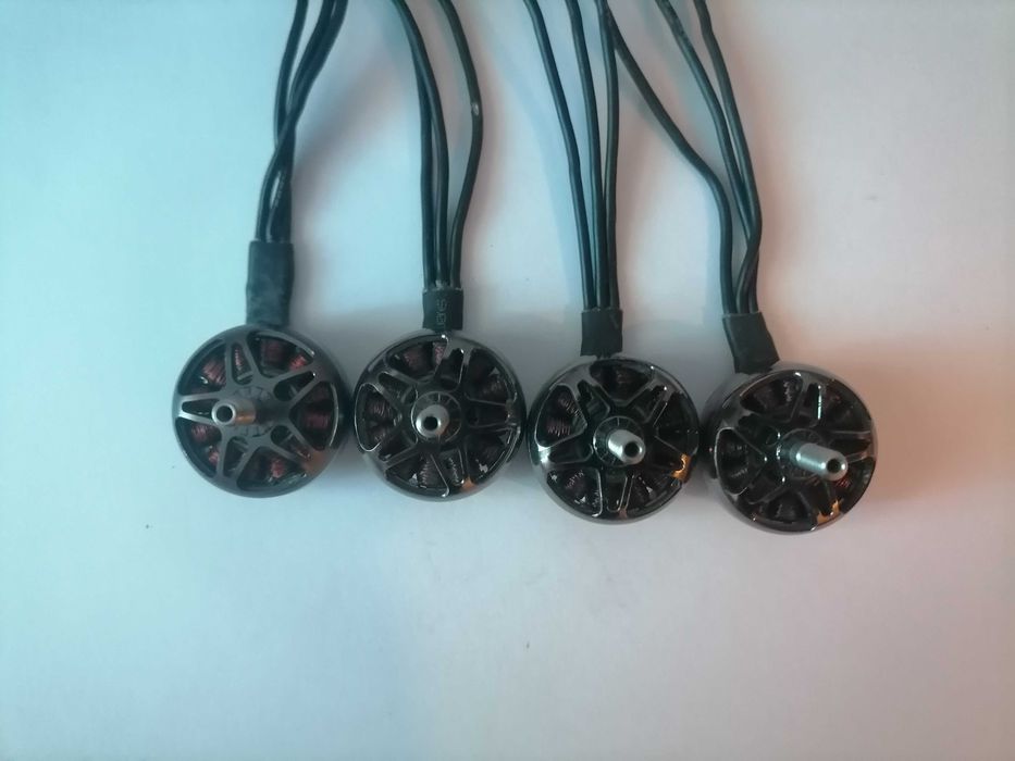 Мотор для FPV дрона Emax ECO II 2807 1300KV