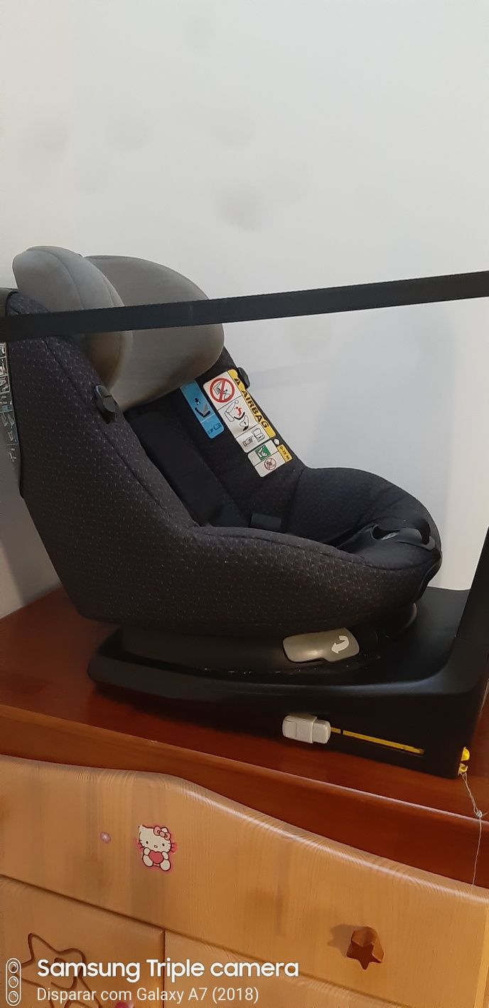 Cadeira Auto Bébé Confort Isofix Modelo: AxissFix