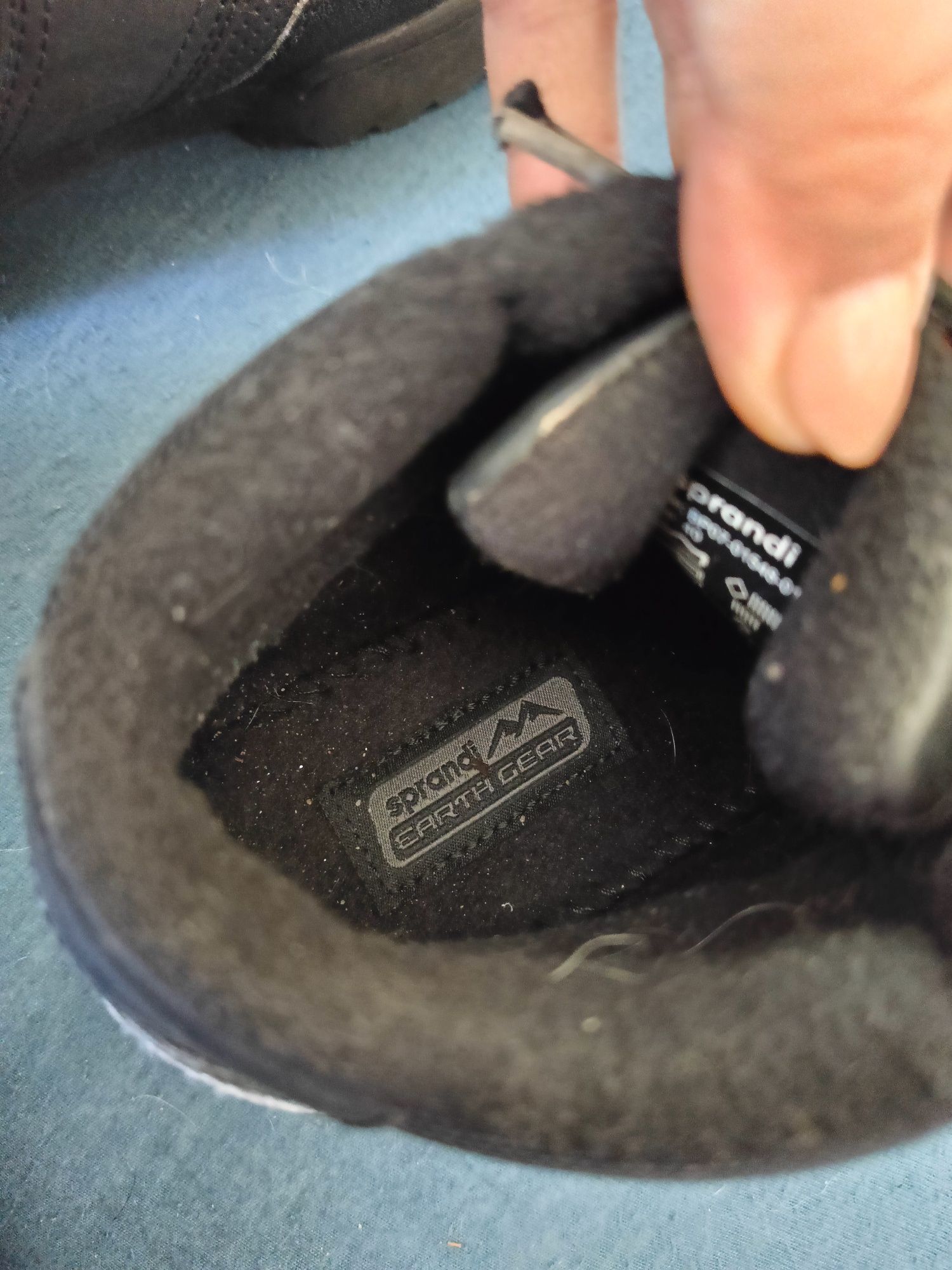 Buty sportowe za kostkę R 40