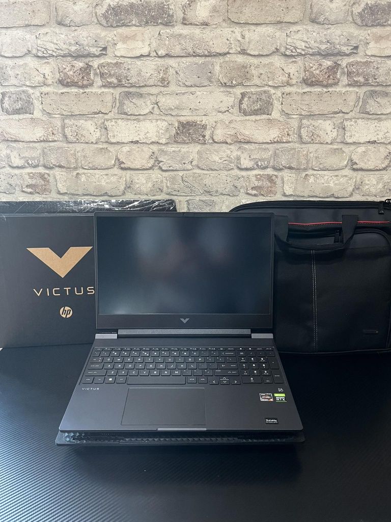 Sprzedam laptop HP Victus