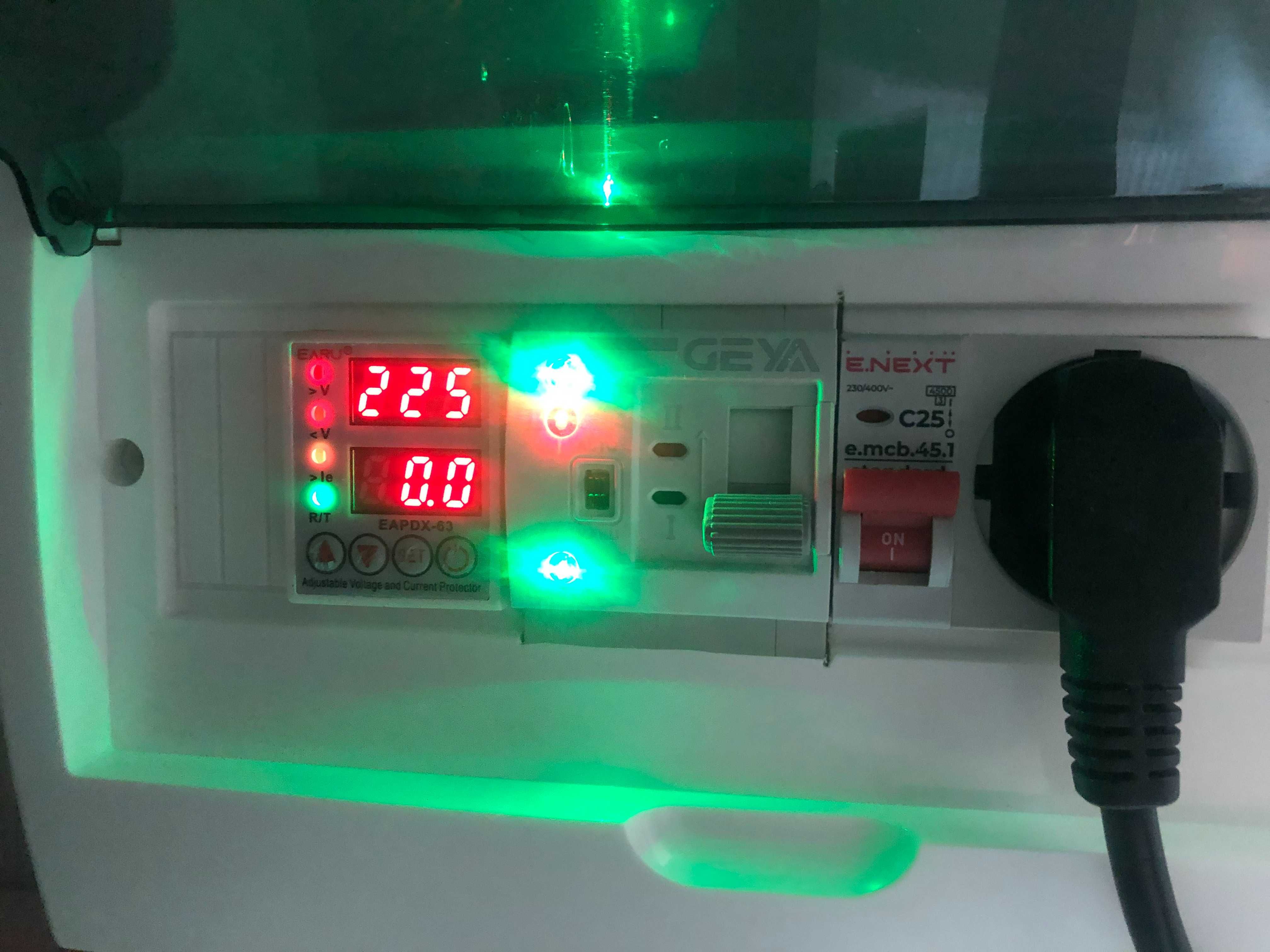 Щит для автоматичного підключення EcoFlow  і зарядки від мережі