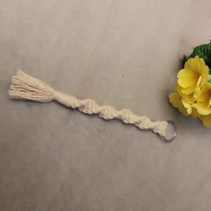 Porta-chaves em Macramé