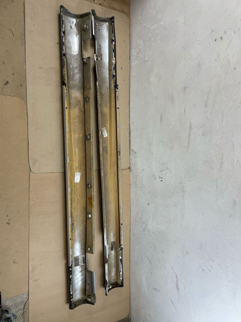 Mercedes W 209 CLK Lift 05-09r AMG Listwa Progowa Kolor 775