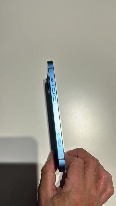 iPhone 13 bom estado