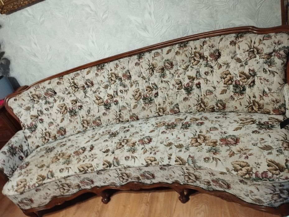 Sprzedam sofę antyk