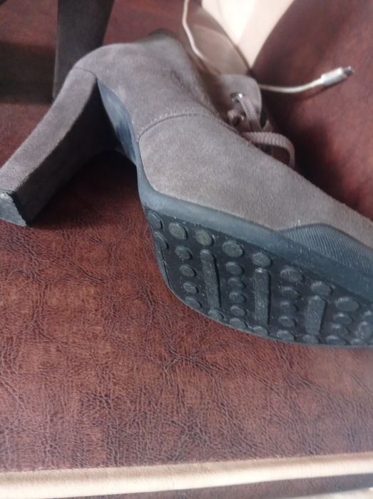 Жіночі замшеві  ботиночки