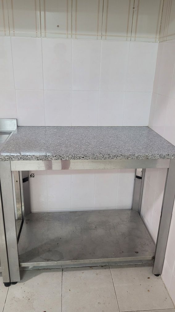 Conjunto de bancadas inox