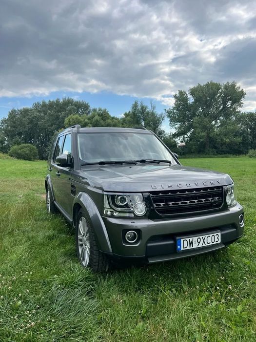 Land Rover Discovery IV 3.0 SD V6 HSE Niezawodny i komfortowy samochód