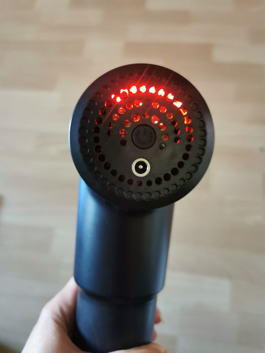 Pistolet do masażu masażer z różnymi końcówkami wymiennymi do mięśni