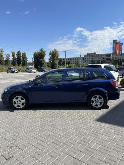 Опель Астра 1,7 дизель 2011