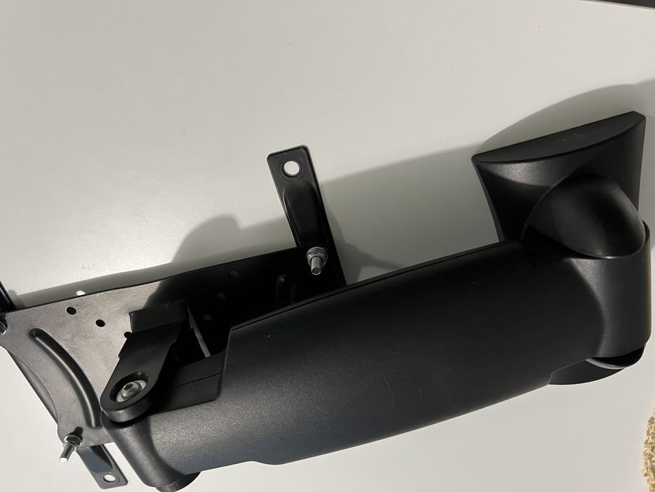 Wieszak na tv mocny .