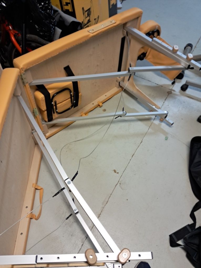 Łóżko do masażu aluminiowe nogi+ torba+wałek+ akcesoria