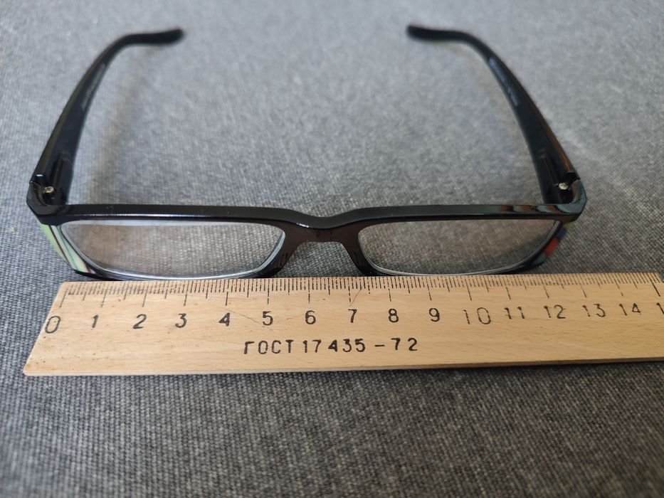 Окуляри +1.5 діоптрій