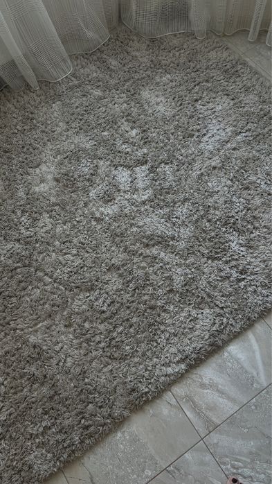 Продам килим бежевий(колір мокко)