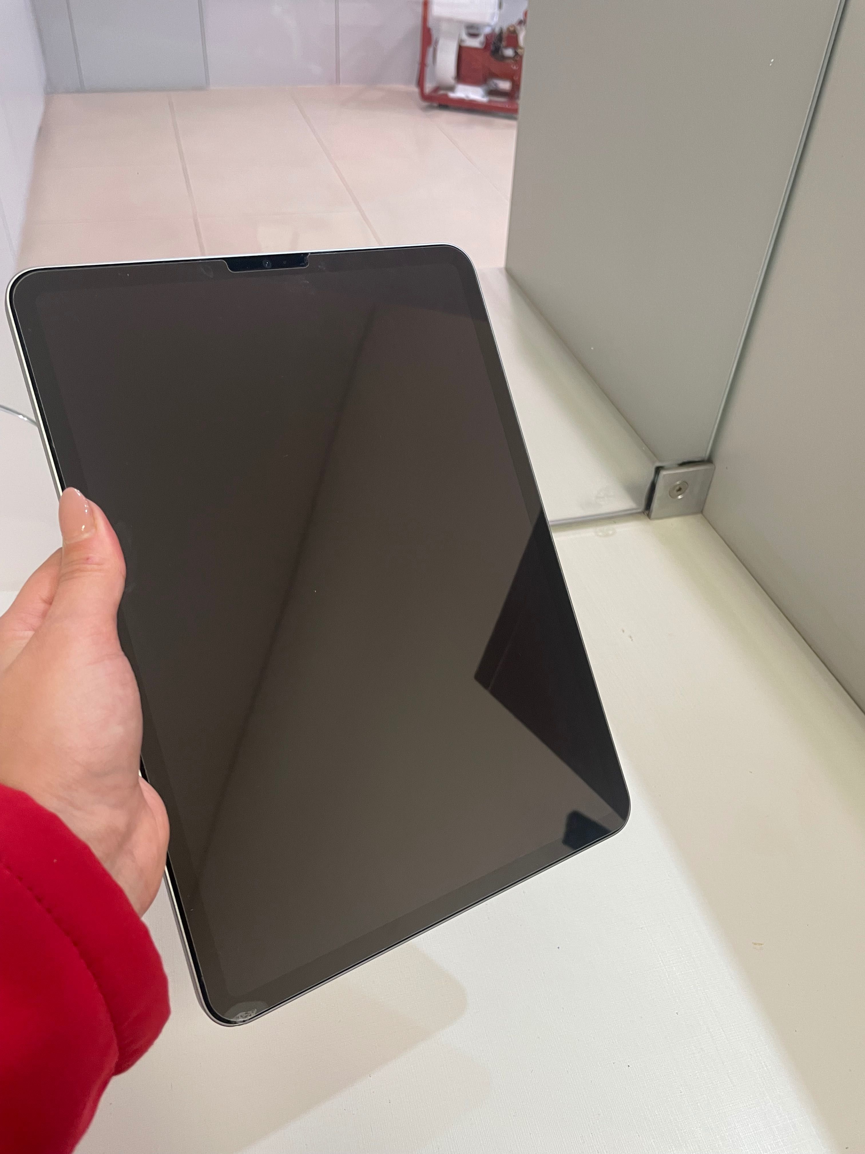 Vendo iPad Pro 11” (4ª Geração) Wi-Fi – 128GB – Space Gray