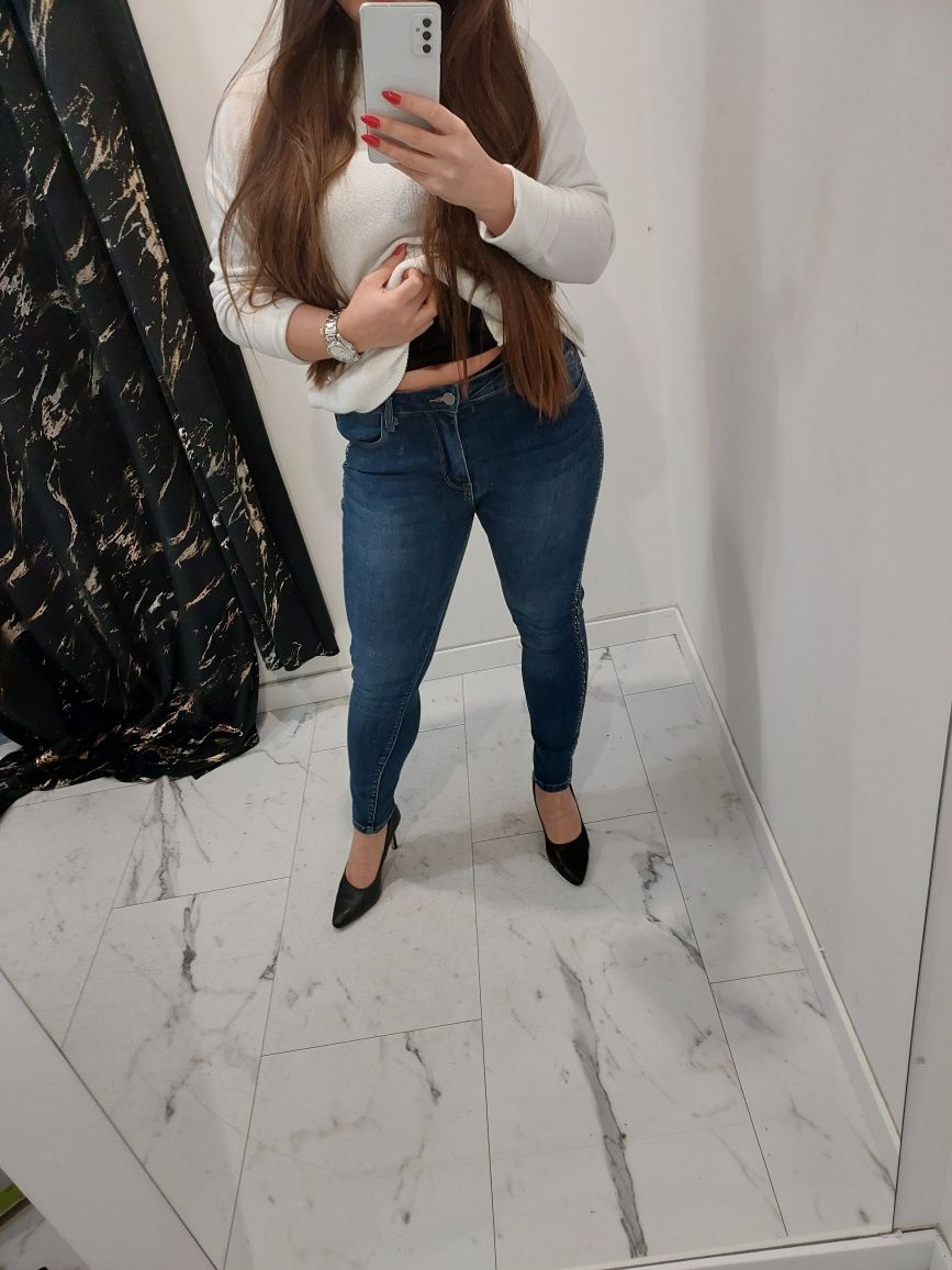 Jeansowe spodnie rurki jeansy cyrkonie