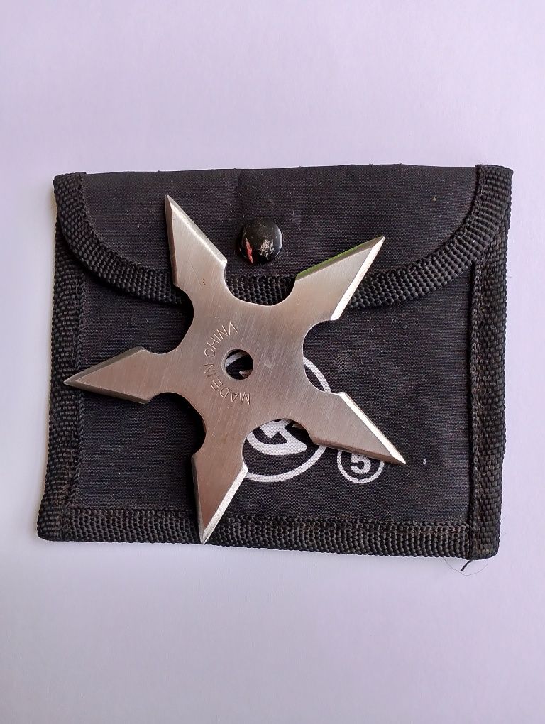 Stalowy shuriken