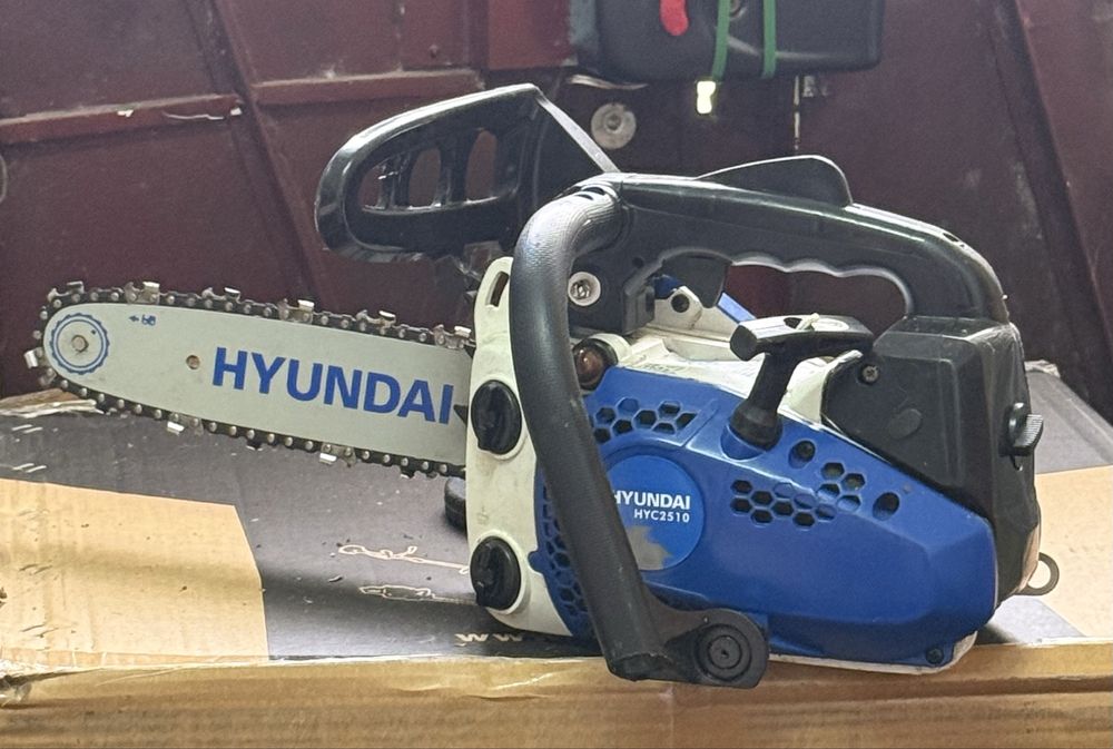 Motosserra Hyundai HYC2510 25.4cc