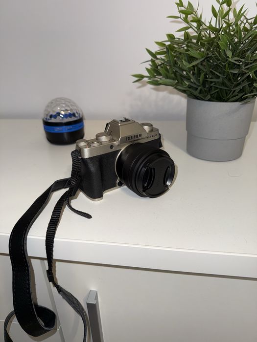 Fujifilm X-T200 Srebrny + Obiektyw 15-45mm