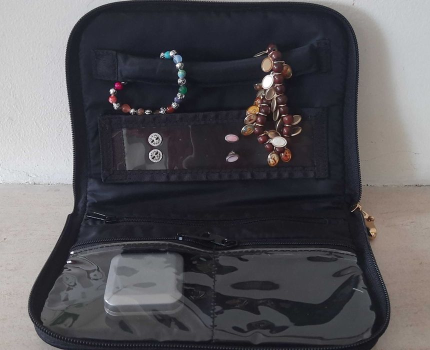 Guarda-jóias em tecido