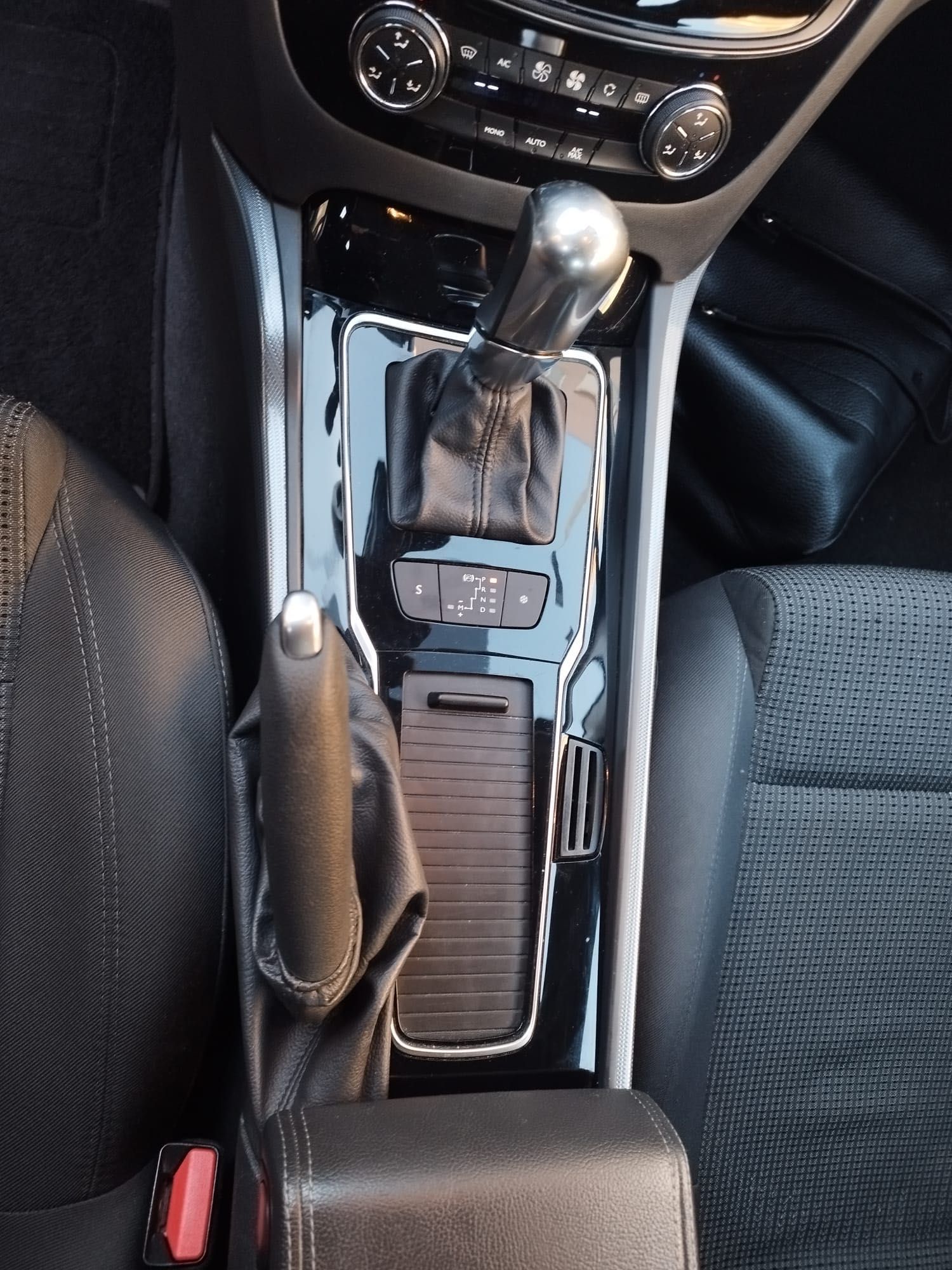 Peugeot 508 2.0 HDi 150cv Automático – 2016 – 147.000km