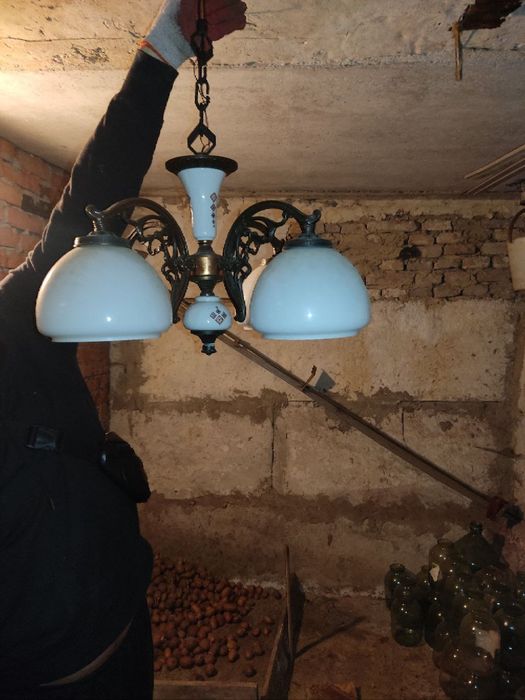 Люстра світильник