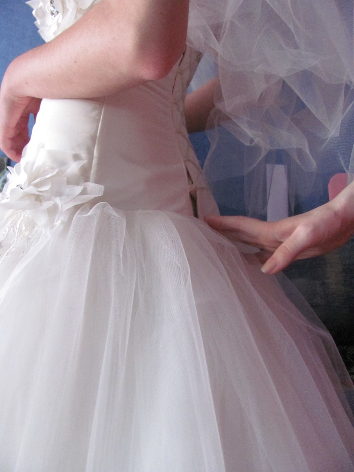 Весільна сукня кремова. розмір 42-44