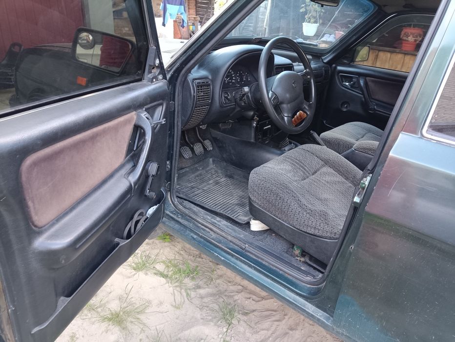 Газ 3110 двигун звичайний,але з гідропідсилювачом керма