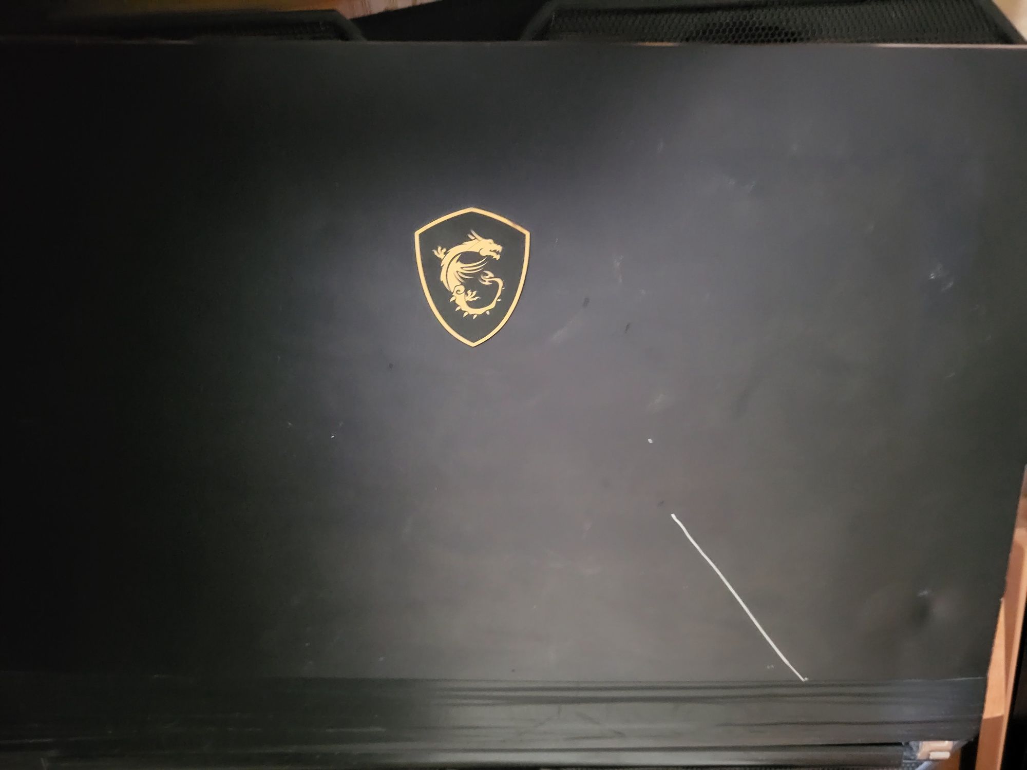 Продам ноутбук msi ms-16q4 i7-9750H 1660ti