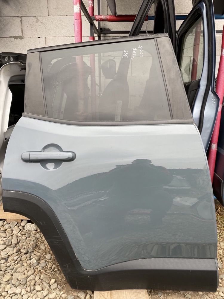 Двері кришка багажника jeep Cherokee Compass Renegade Patriot