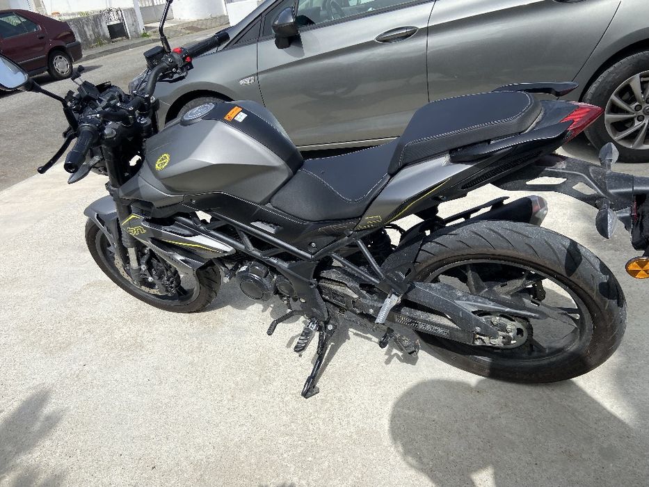 Benelli BN 125 – Março 2024
