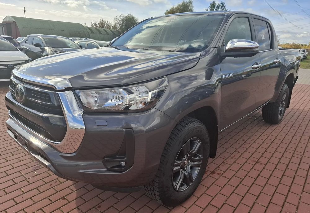 Toyota Hilux 2.8D 204KM | HAK , wykładzina paki | wyprzedaż rocznika 2024
