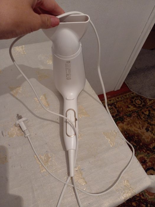 Фен для волос Philips Dry Care Advanced, белый (HP8232/00)