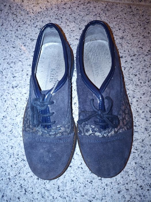 Sapatos menina número 28