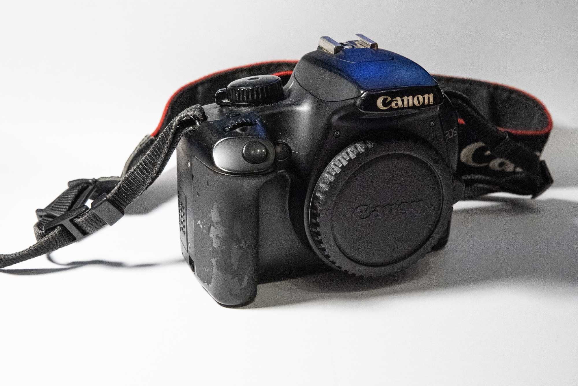 Canon EOS 1000D + EF-S 18-55 IS kit