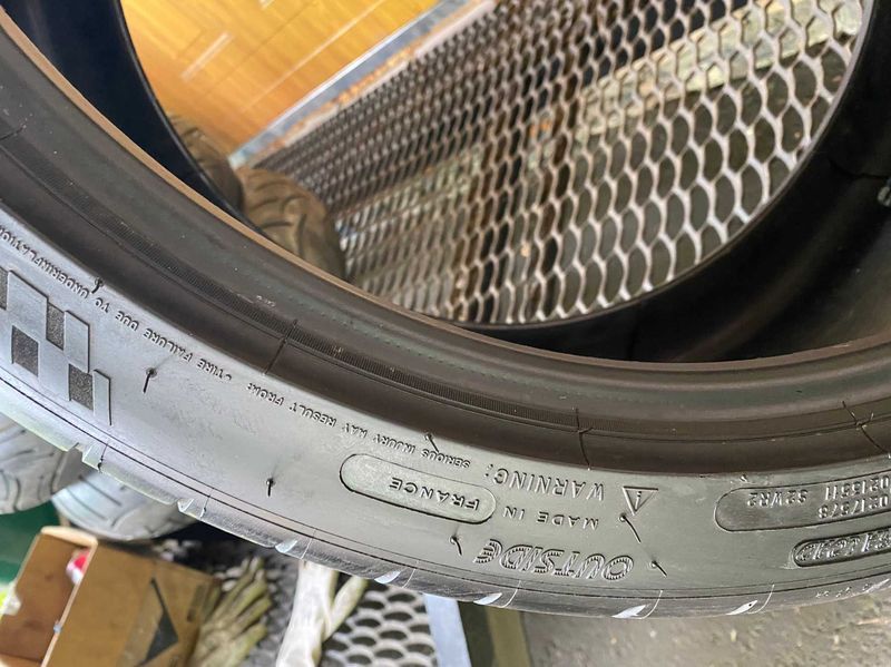 315/30/21 Michelin Pilot Sport Cup 2 M01