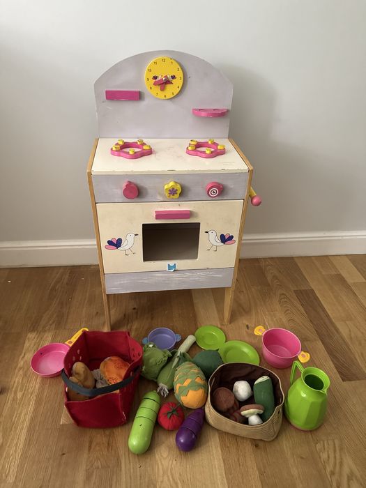 Kuchenka dla dzieci z zestawem akcesoriow