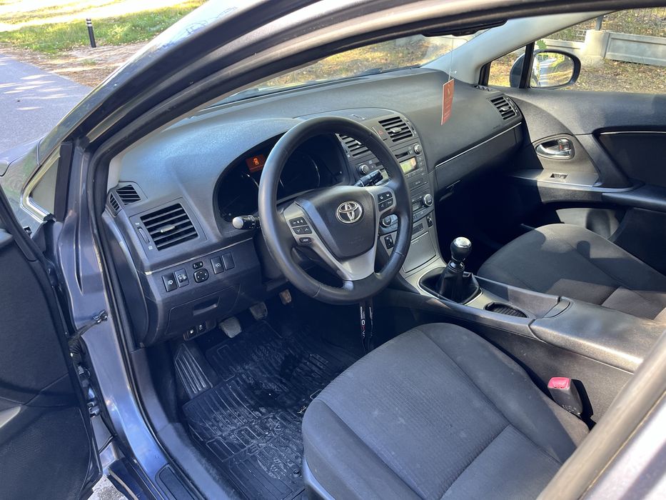Toyota Avensis 1.8 benzyna klima Polecam !!!
