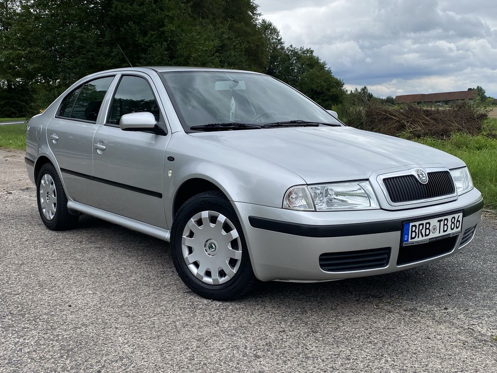 Skoda Octavia z Niemiec 1,6 mpi top stan