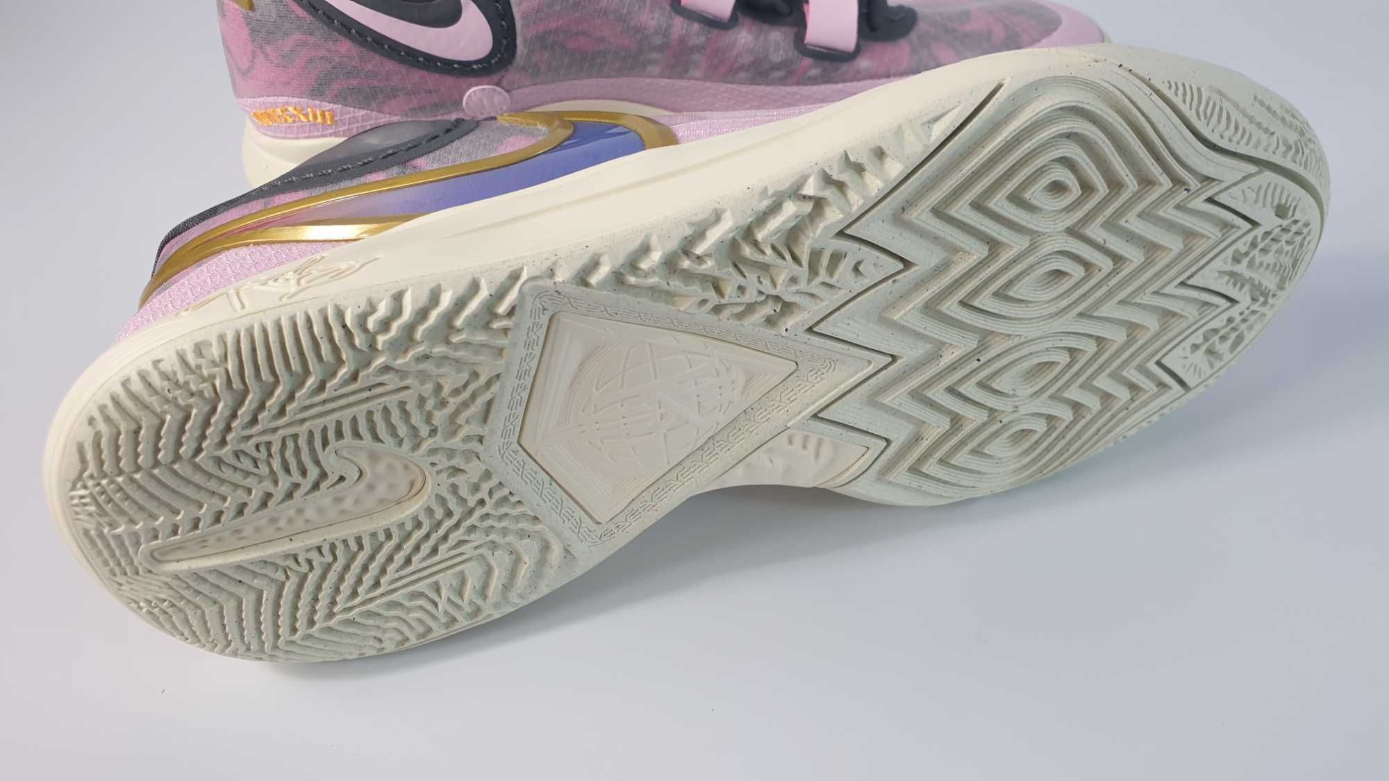 NIKE KYRIE 8 ASW Pink Foam/Multi-color rozmiar 42,5
